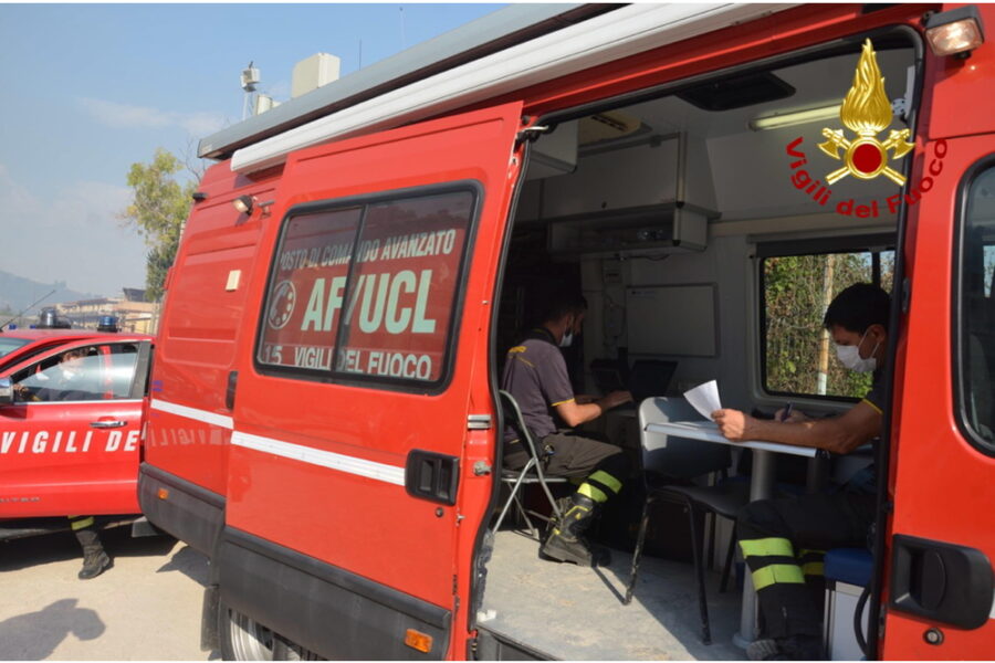 Lo scontro sulla statale 123 tra l'auto su cui viaggiavano le vittime e un tir