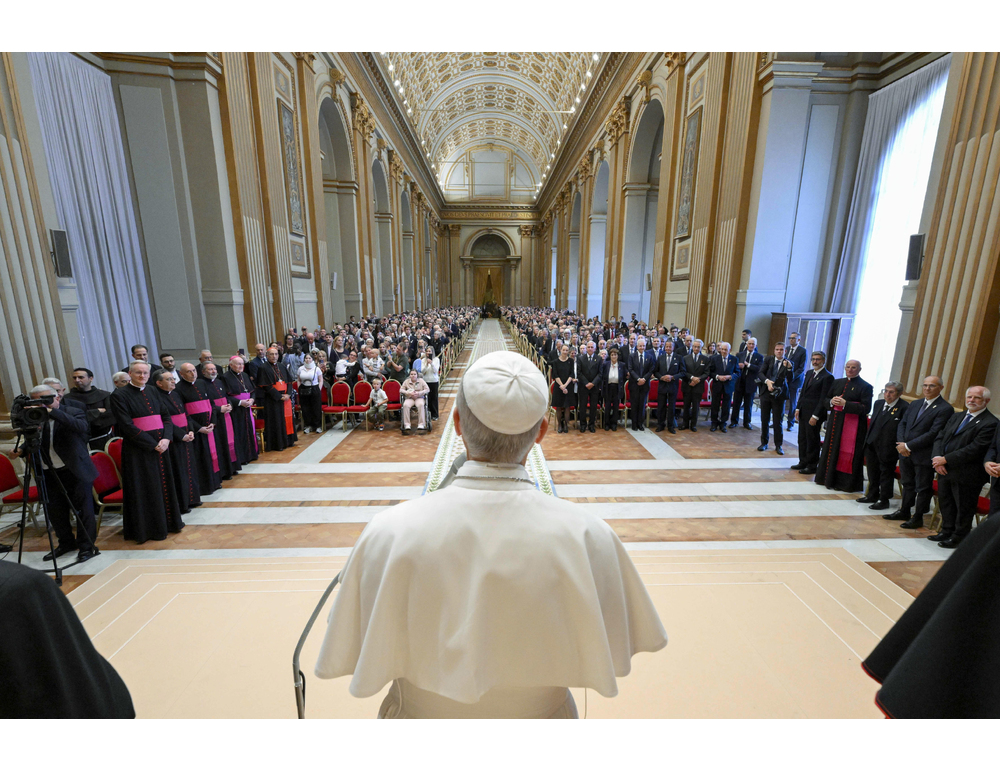 Annullate tutte le udienze del Papa fino al 20 ottobre
