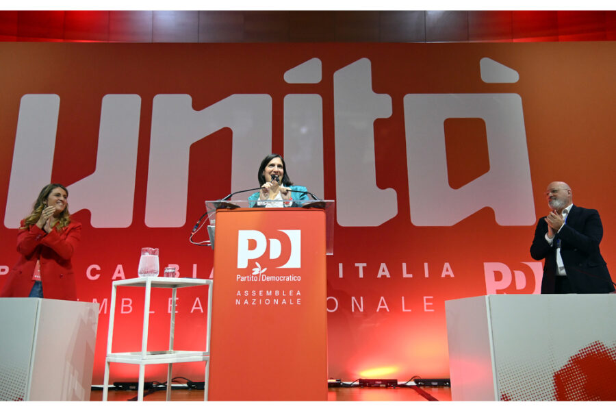 Nel voto da remoto c'è stato un astenuto e un contrario