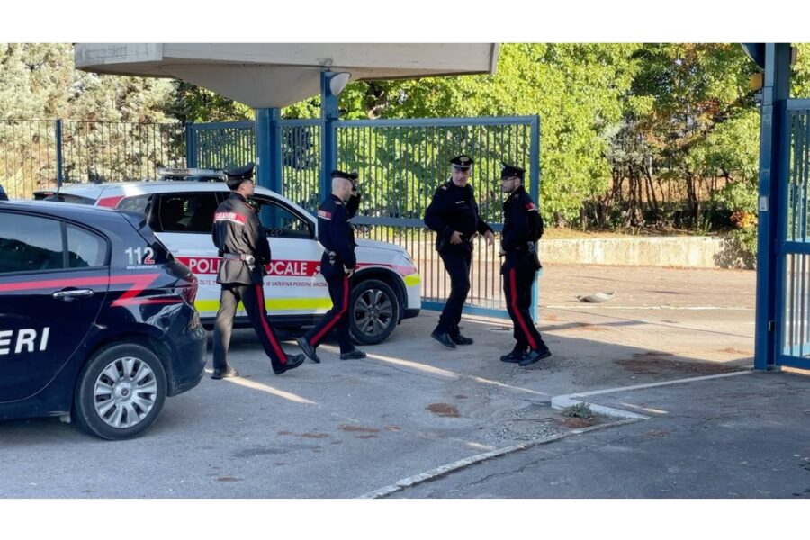 Allarme fa intervenire forze ordine