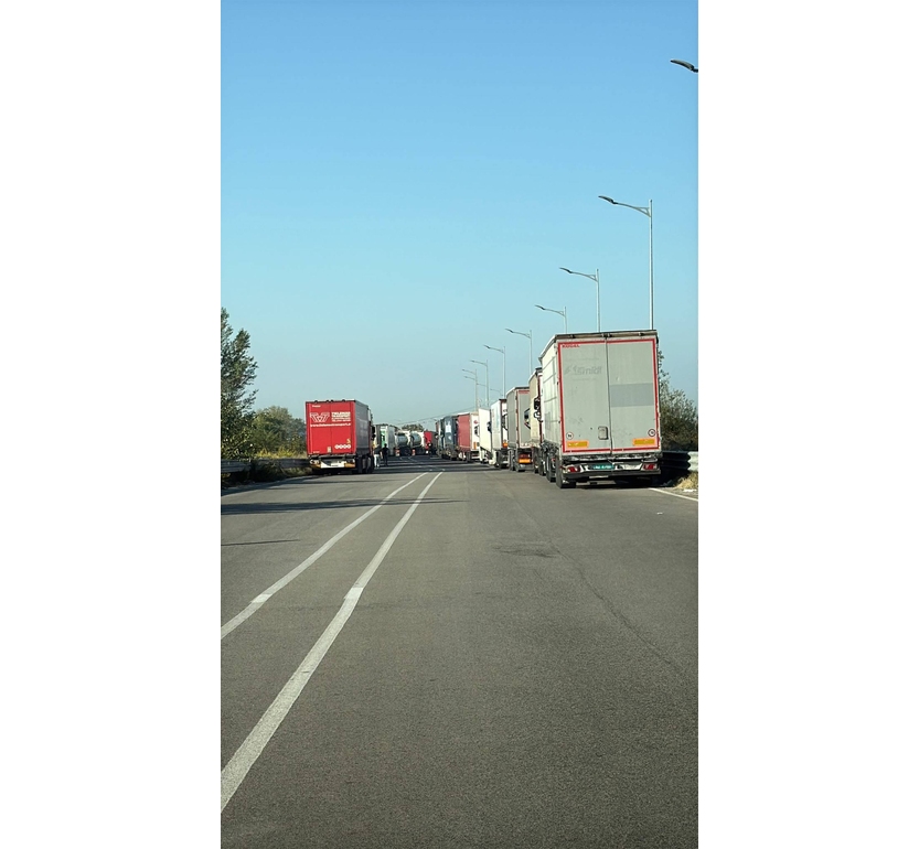 Blocco dei tir, in Campania vuoti scaffali della grande distribuzione