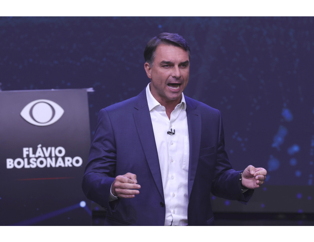 Brasile, Bolsonaro chiede di annullare la candidatura di Lula