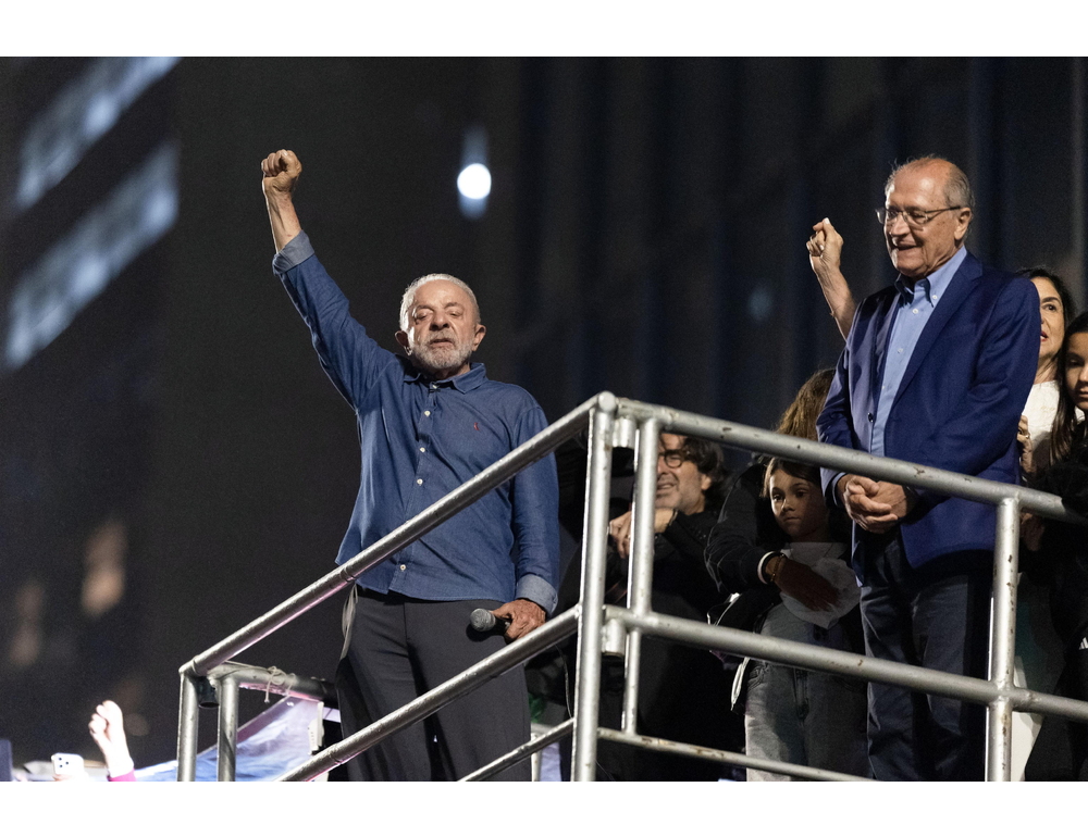Brasile, Lula avverte, ‘ci saranno persecuzioni, difenderemo la nostra sovranità’
