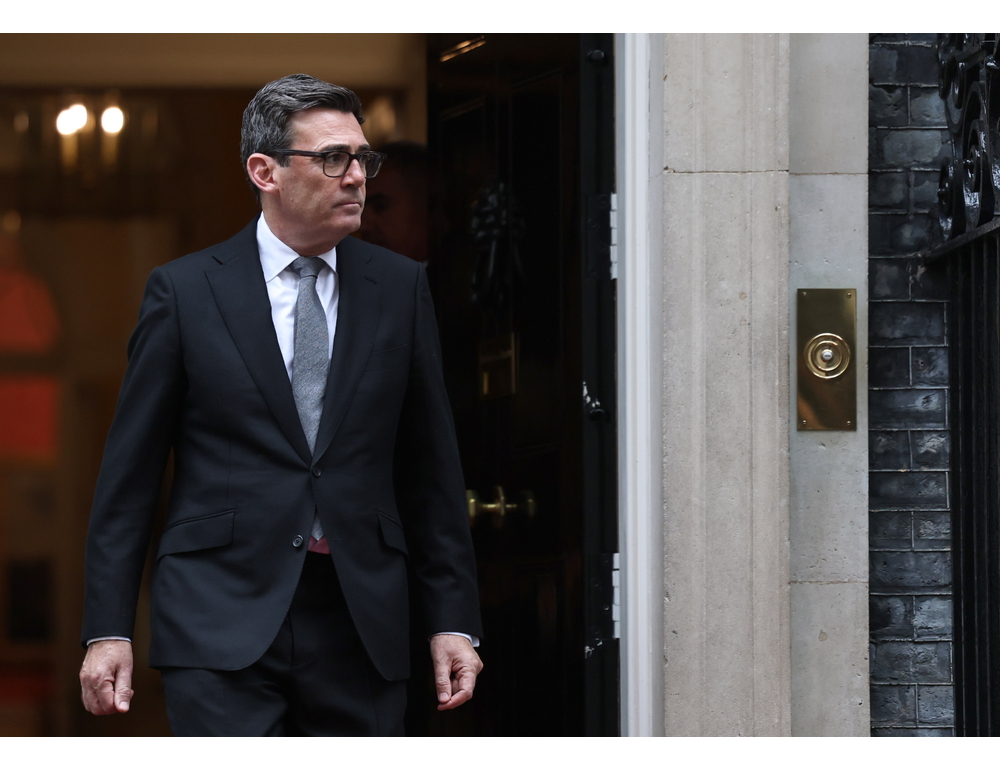 Burnham apre a una ‘discussione onesta’ sul ripristino della libera circolazione Gb-Ue