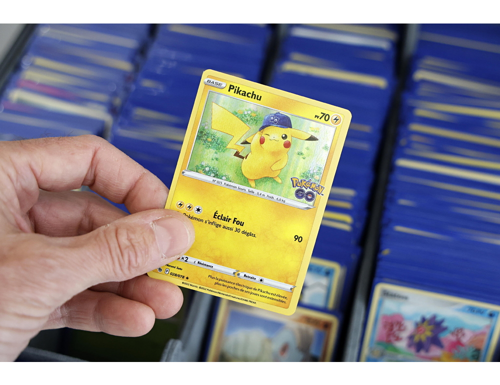 Carte Pokémon da record, pensionato inglese le vende all’asta e diventa milionario