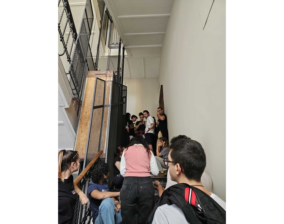 Collettivi universitari, presidio per i cambi di residenza Edisu