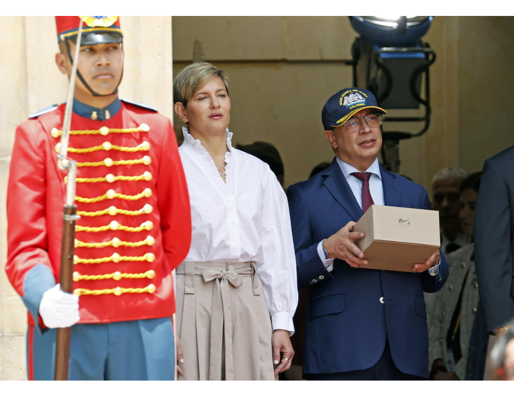 Colombia, ex first lady Alcocer nega traffico di droga su voli ufficiali