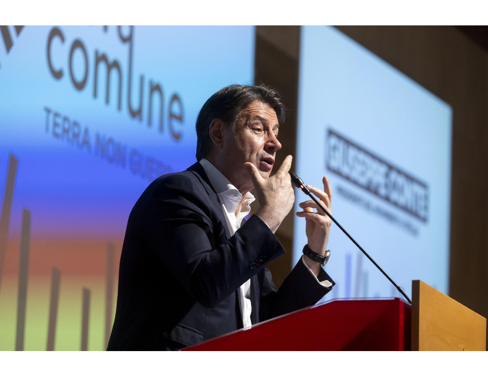 Conte, giusto scegliere fra più candidati, non saranno avversari