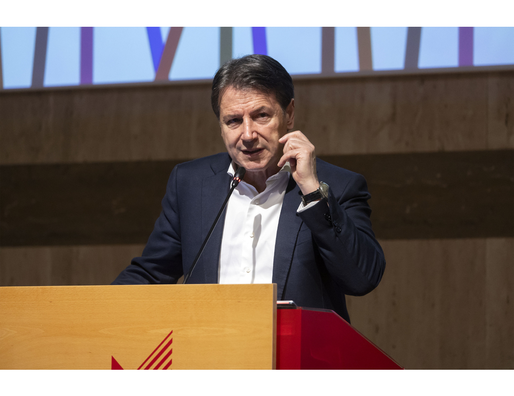 Conte, ‘mi auguro più candidati alle primarie, non un duello rusticano’