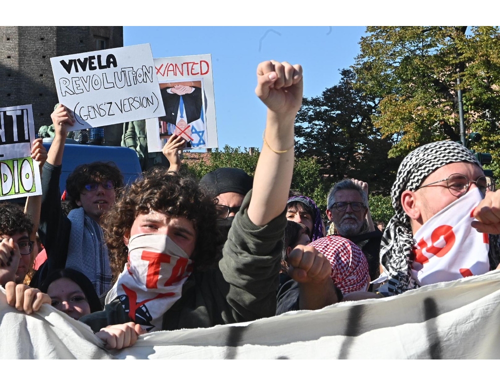 Corteo Pro Palestina a Torino, 8mila persone e percorso allungato