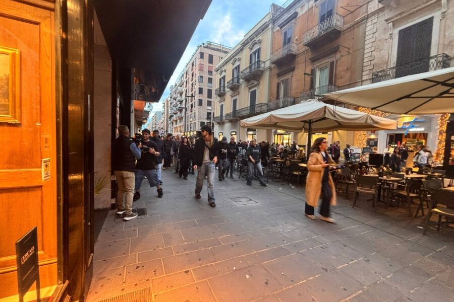 Sono alcune decine di giovani