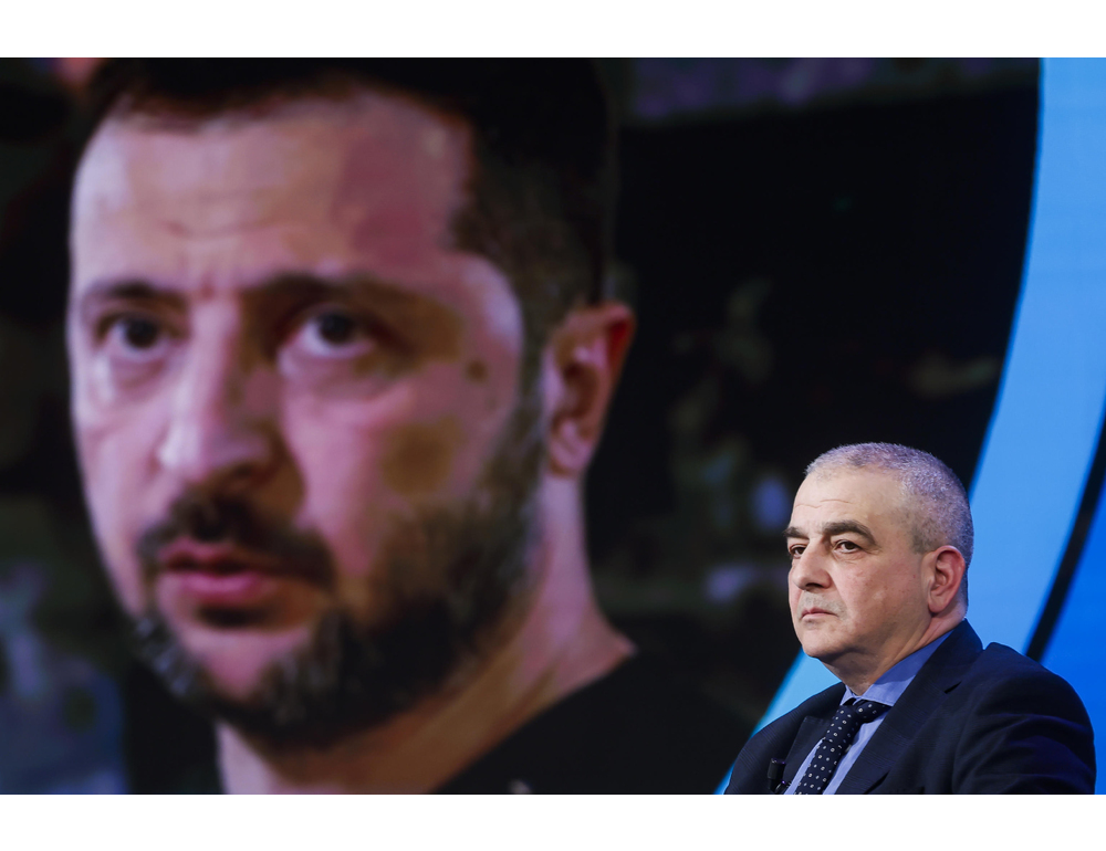 Fazzolari, solidarietà all’Ucraina per l’attacco terroristico russo a Dnipro