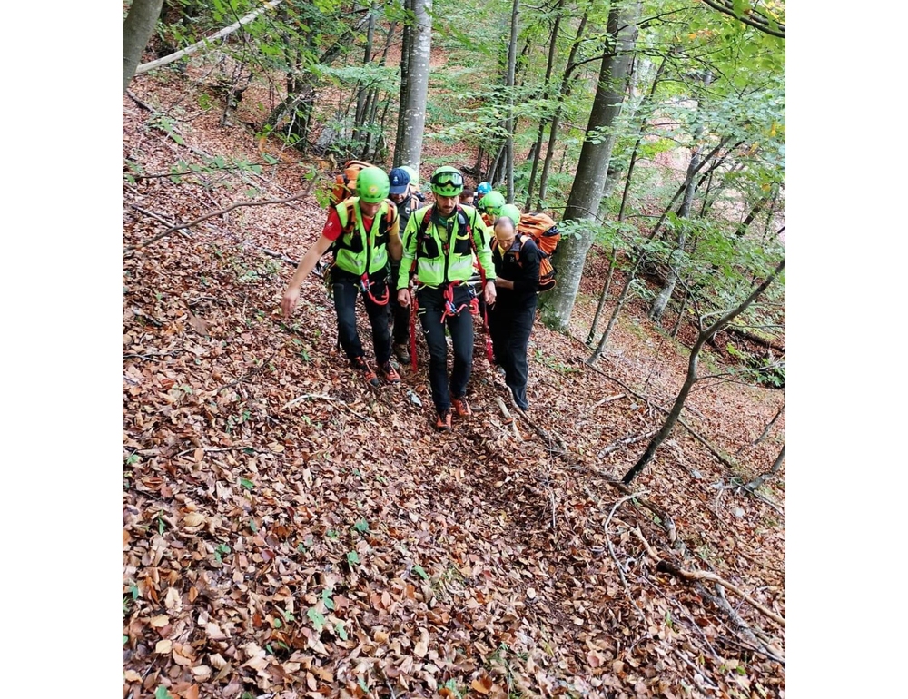 Ferito da arma da fuoco nel bosco, soccorso un cacciatore in Friuli
