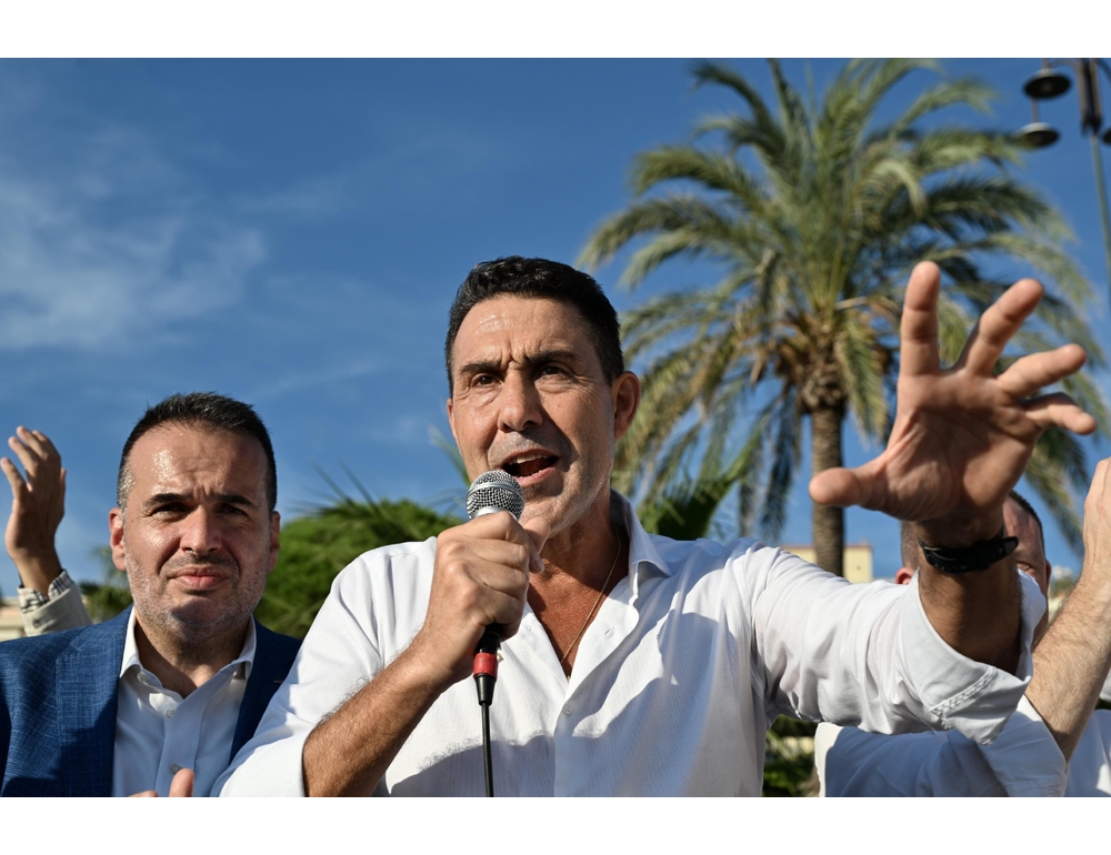 FnV vota a favore della seconda risoluzione di maggioranza