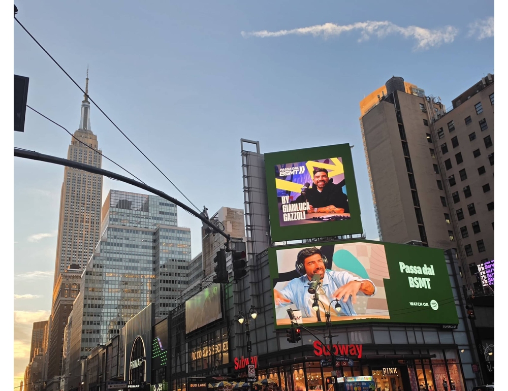 Gianluca Gazzoli conquista l’America, ‘Passa dal Bsmt’ accende New York City
