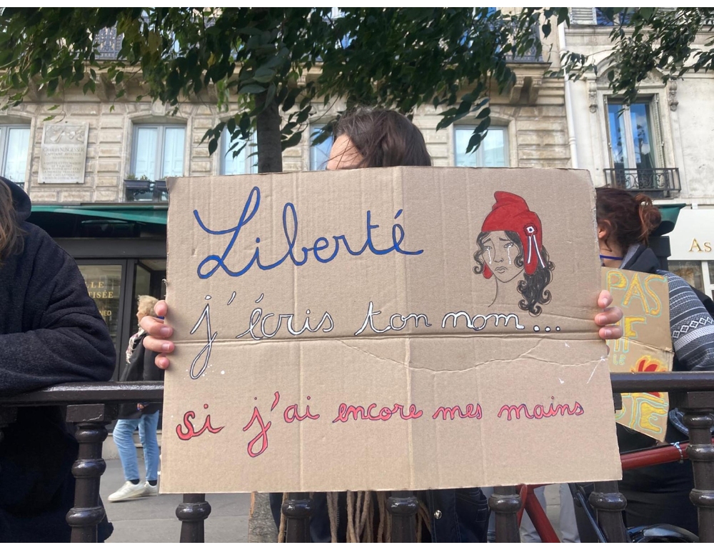 Gilet gialli si uniranno sabato al corteo di Parigi del sindacato Cgt