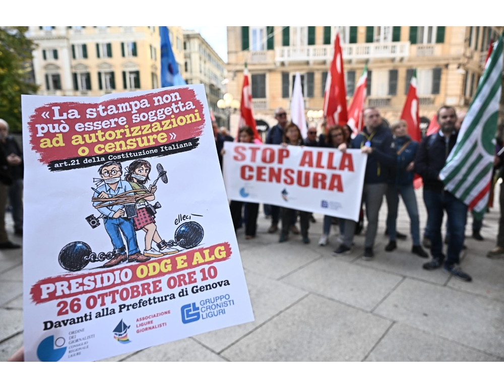 Giornalisti in piazza contro "la censura usata per non turbare l’opinione pubblica"