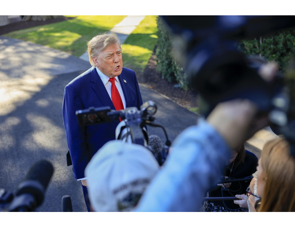 Giudice ordina a Trump di deporre entro l’11 dicembre nella causa contro la Bbc