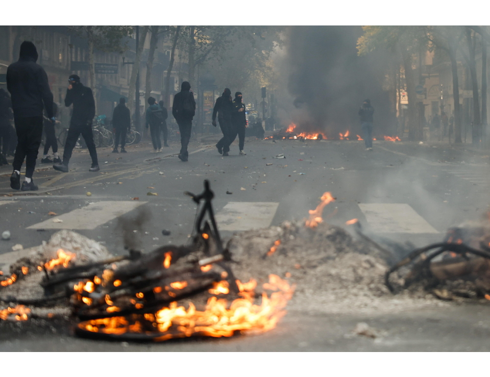 I sindaci di Parigi, Marsiglia e Lione chiedono un incontro col premier