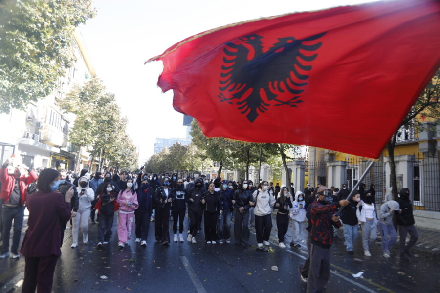 La normativa prevede che chi causa danni ne paghi le conseguenze