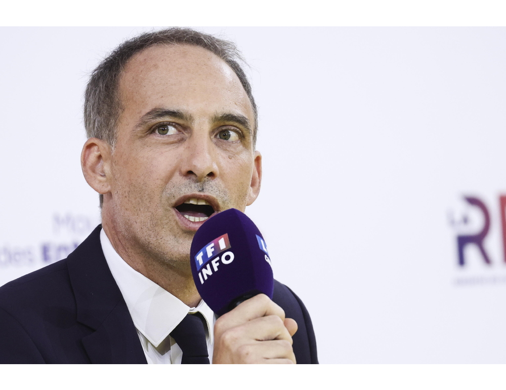 In Francia Glucksmann conquista le primarie socialdemocratiche già dal primo turno