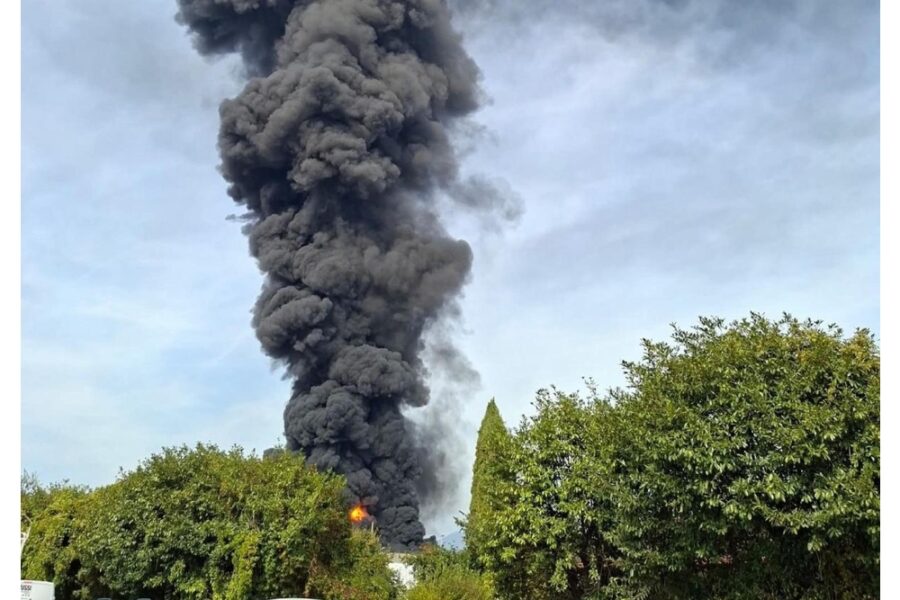 Sul posto i vigili del fuoco