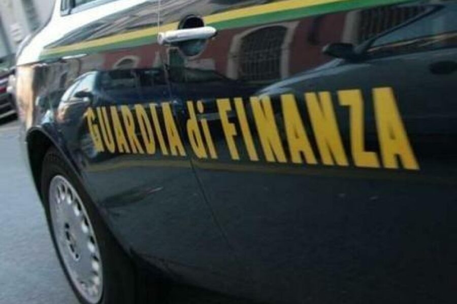 Indagine della Dda di Ancona e Guardia di Finanza
