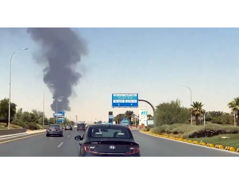 L’Arabia Saudita proroga la chiusura dell’aeroporto di Riad dopo i raid Houthi