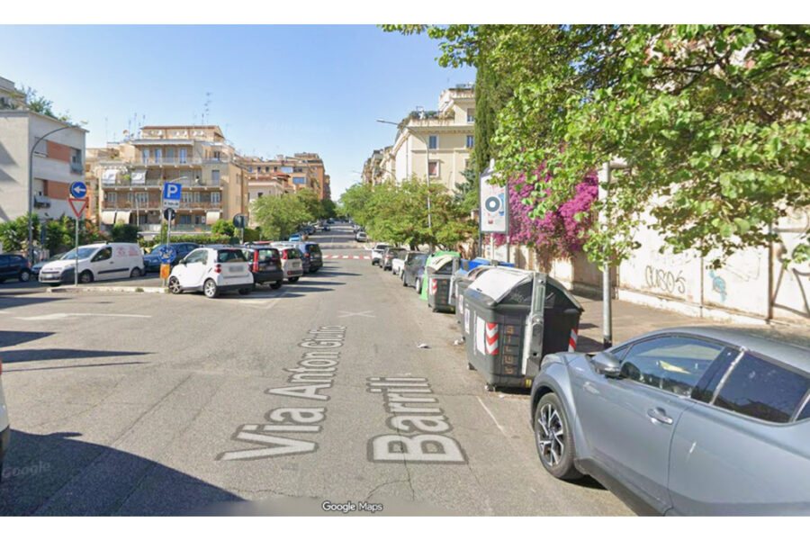 Si tratta di un mezzo dello stesso modello e colore di quella utilizzata per aggressioni