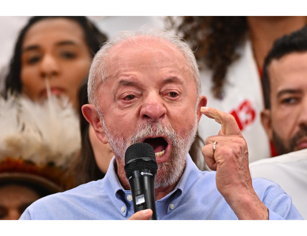 La rimonta di Lula online, exploit di contatti per battere Bolsonaro