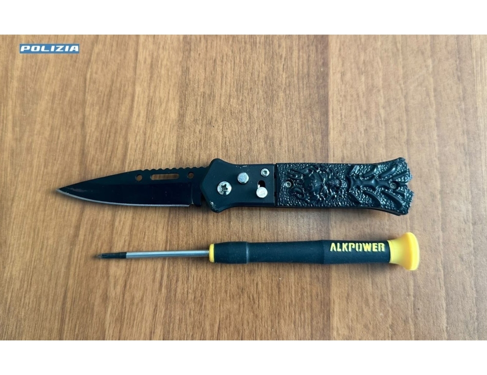 Lite a scuola, 14enne accoltella coetaneo