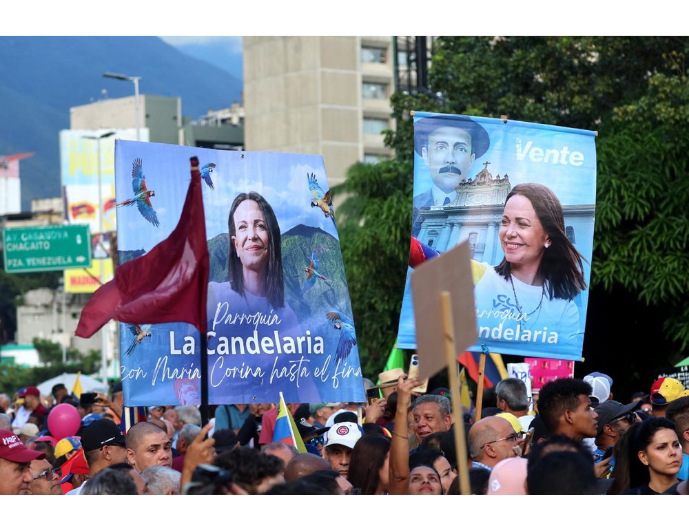 L’opposizione scende in piazza per Corina Machado in Venezuela