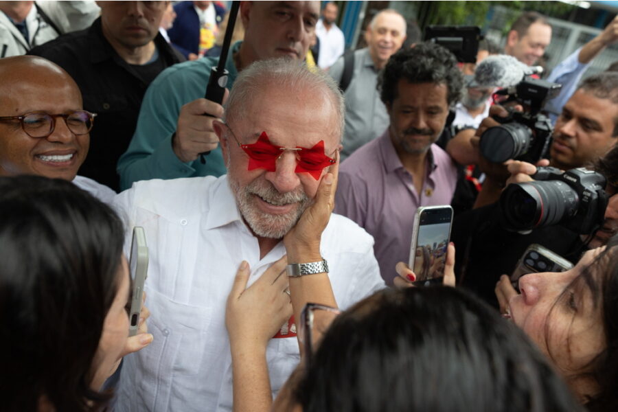 Il candidato ringrazia i brasiliani per il sostegno e l'affetto dimostrati