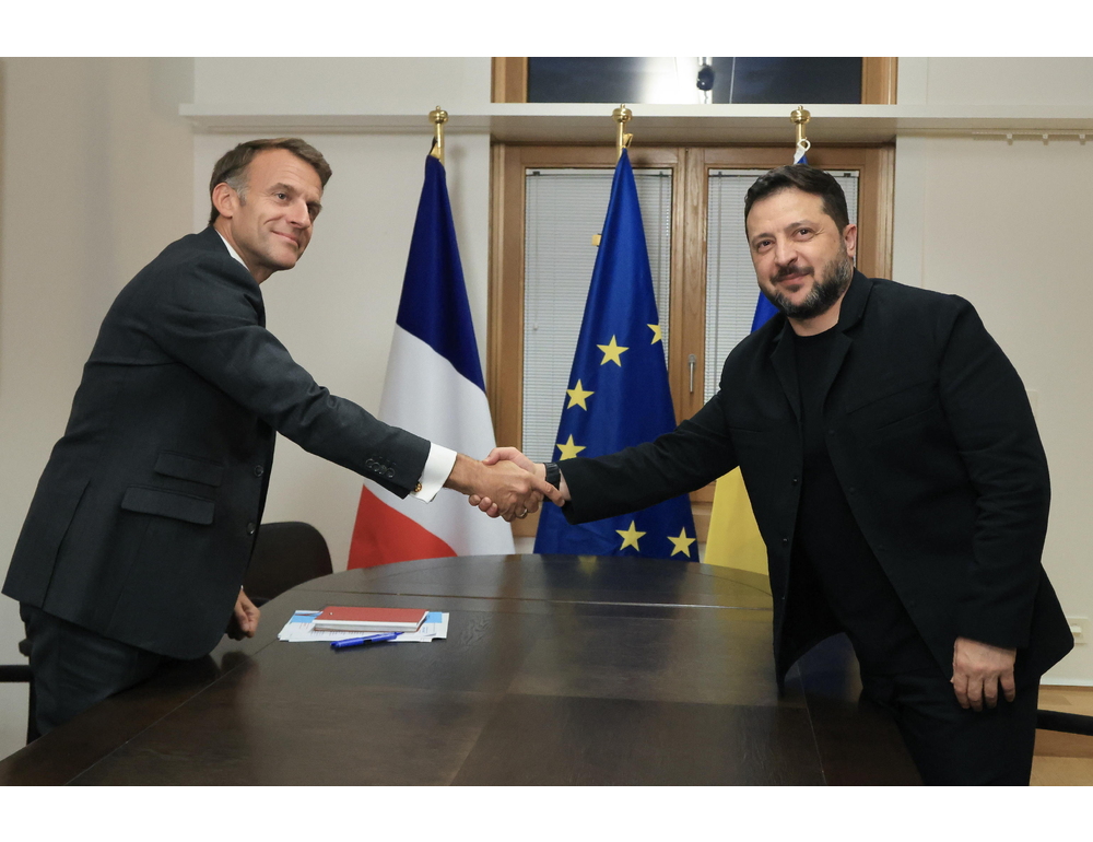 Macron, ‘sosterremo difesa di Kiev con immagini satellitari e allerta precoce’