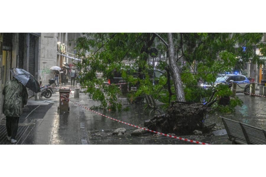 ANSAMaltempo-domani-allerta-arancione-su-Campania-Calabria-Puglia-e-Sicilia