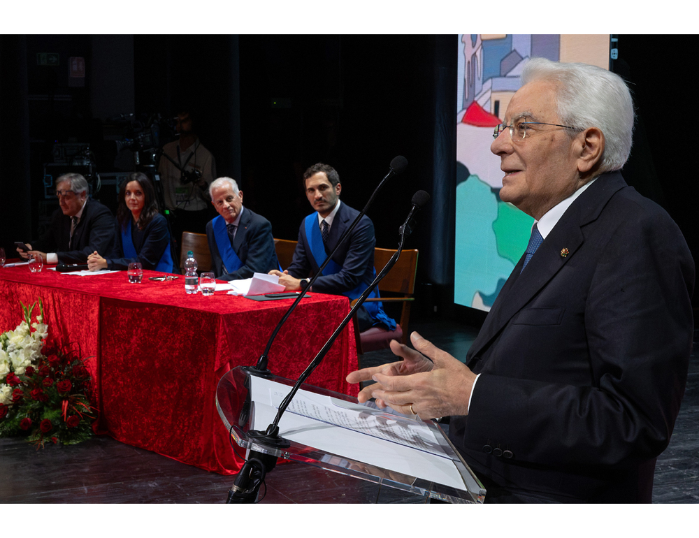 Mattarella, non si guardi ai giovani con indifferenza o meschina sottovalutazione