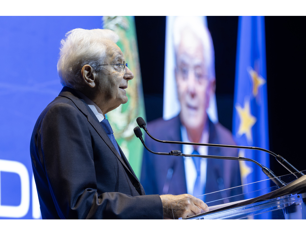Mattarella promulga la ‘giornata carta’ ma avverte, aumentano vertiginosamente