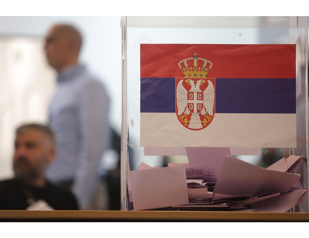 Media, in Serbia affluenza record alle 17, oltre il 60%