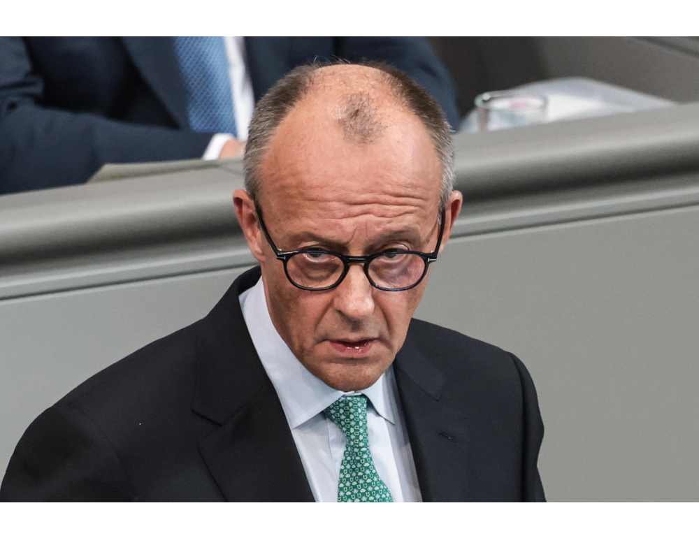 Merz, ‘tagliare nettamente il bilancio Ue, proposta Irlanda non basta’