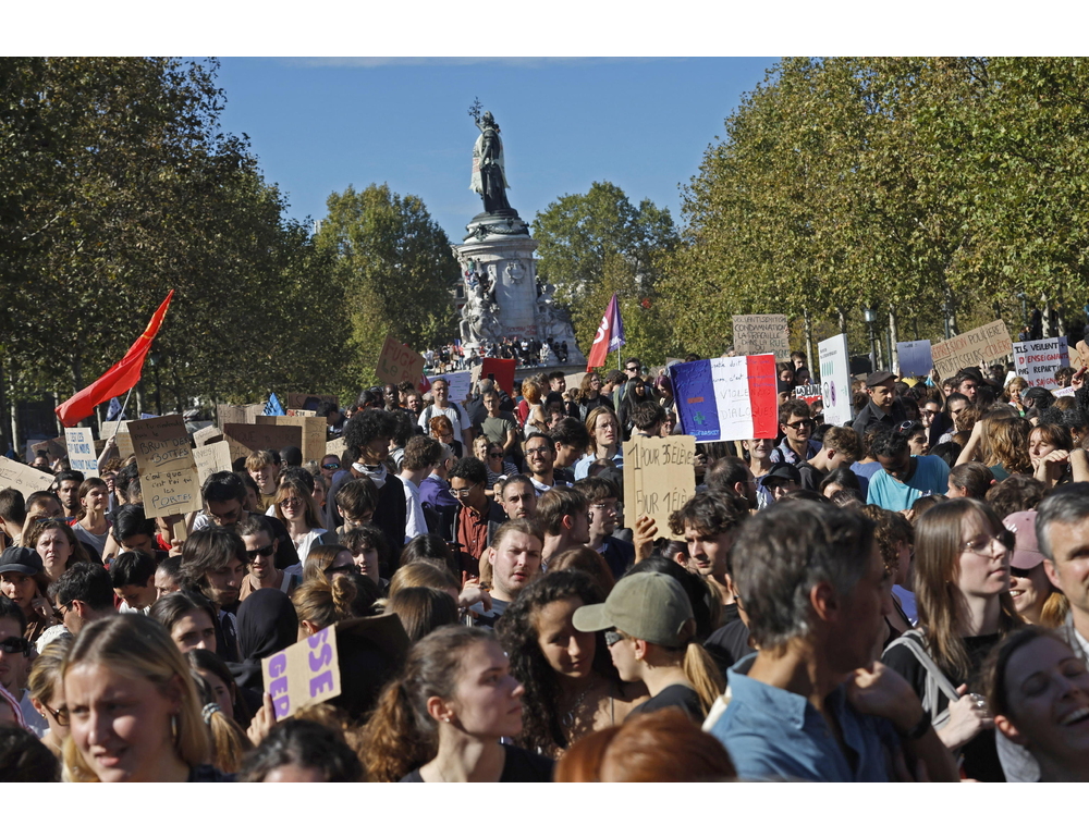 Ministro Interni Francia, ‘violenze gravi, eccessivo parlare di repressione polizia’