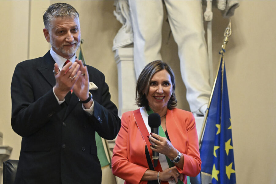 Votata all'unanimità