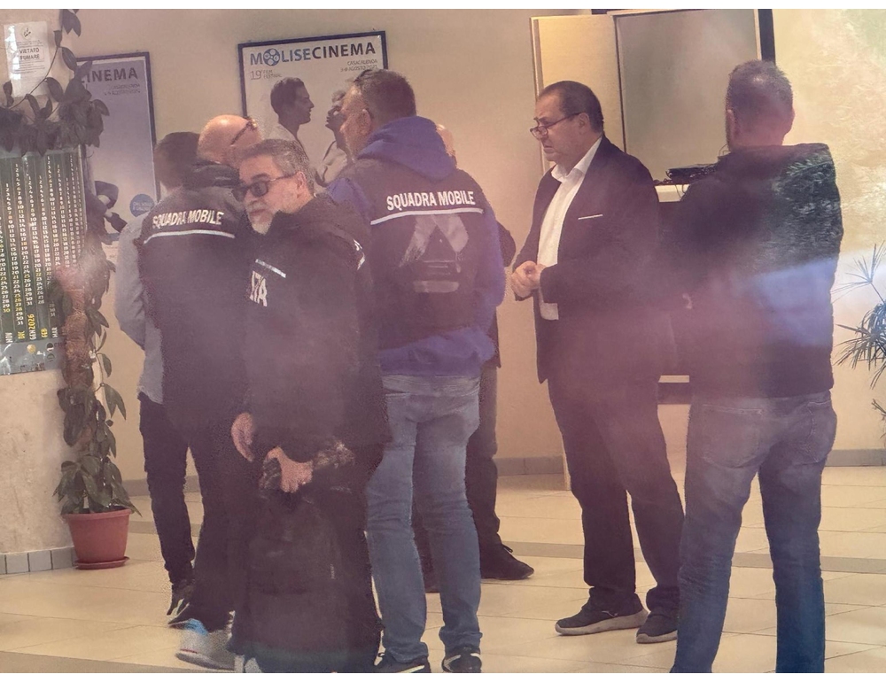 Morte avvelenate, al via l’ultima perquisizione nel liceo di Casacalenda
