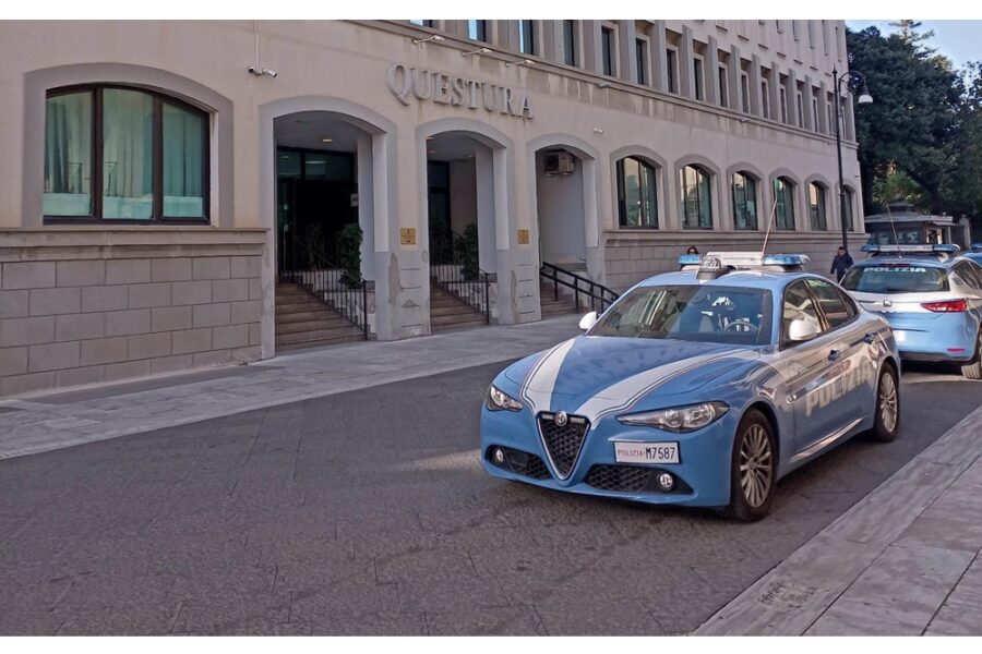 Bloccato dalla Squadra mobile di Reggio Calabria. Voleva disintossicarsi