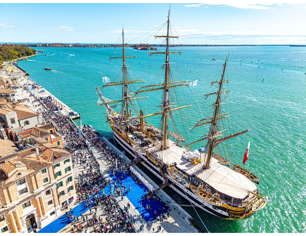 Nave Amerigo Vespucci a Tunisi, a bordo anche 15 allievi ufficiali tunisini