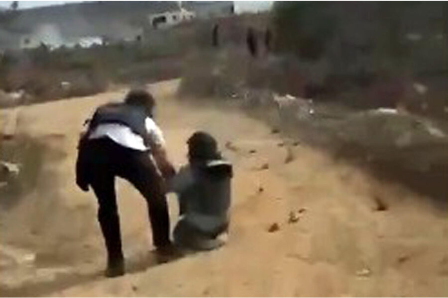 'In 200 tra arabi e attivisti si sono scontrati con 40 israeliani. Indagine in corso'