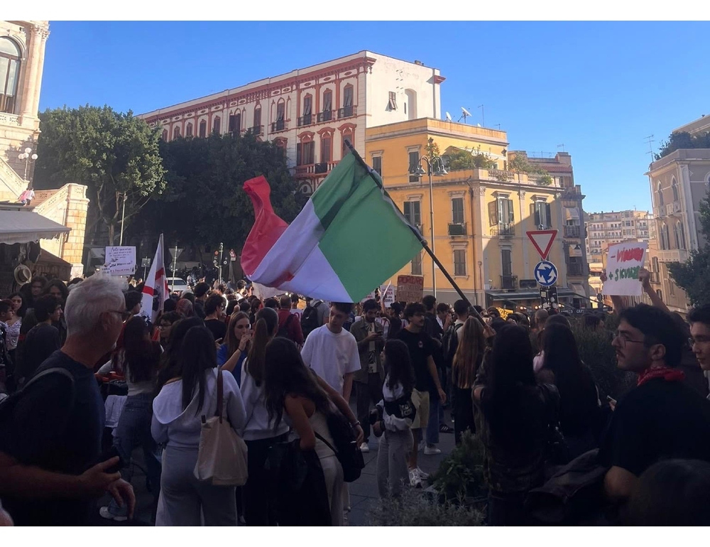‘No Meloni Day’ a Cagliari, studenti in corteo ‘la scuola non si tocca’