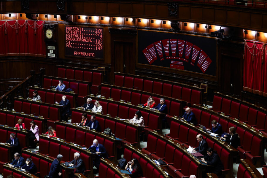 Il testo contiene le preferenze introdotte dal Senato e l'aumento delle firme