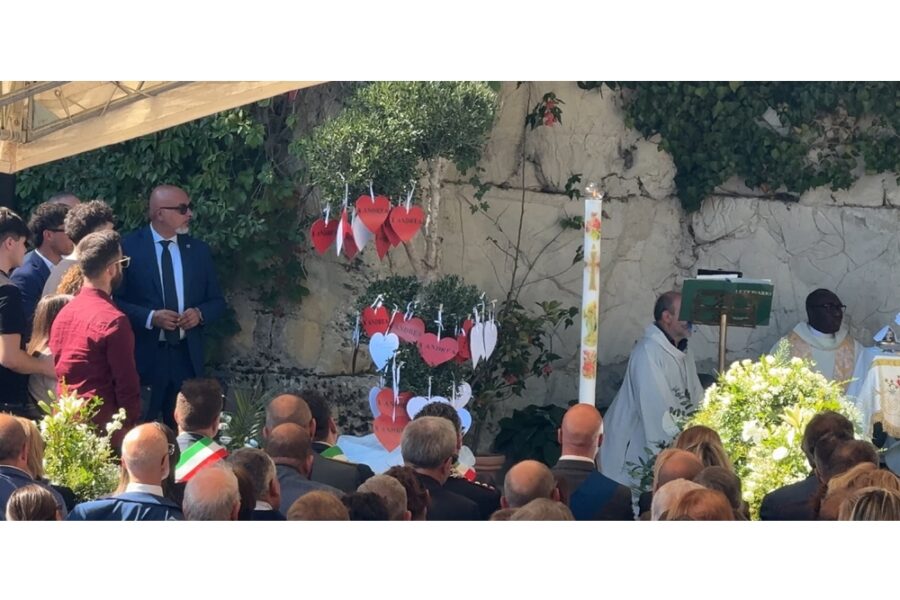 Presente in forma privata il ministro Giuli