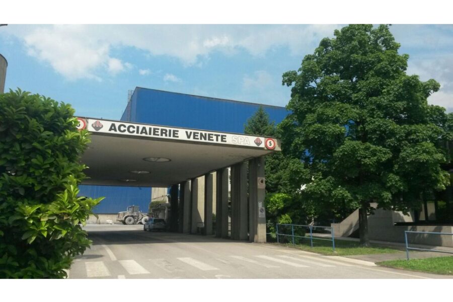L'infortunio in uno stabilimento siderurgico in provincia di Brescia