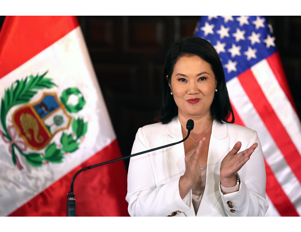Perù, crolla al 28,3% il consenso della presidente Keiko Fujimori